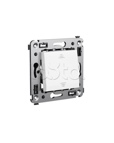 Инвертор одноклавишный в стену, Avanti, Белое облако DKC 4400123 во Владивостоке Аксессуары для стоек и шкафов Pintop.ru