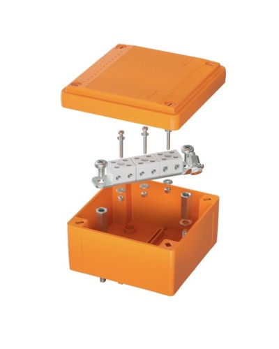 Коробка пластиковая FS с гладкими стенками и клеммниками IP56 100х100х50мм 6р 450V,6A, 4мм.кв DKC (FSB10604) во Владивостоке Распределительные коробки Pintop.ru