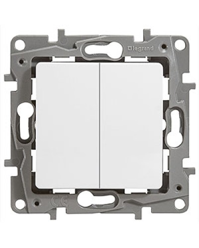 Выключатель двухклавишный 10 AX 250 В белый Etika Legrand 672202 во Владивостоке Аксессуары для кабель-канала Pintop.ru